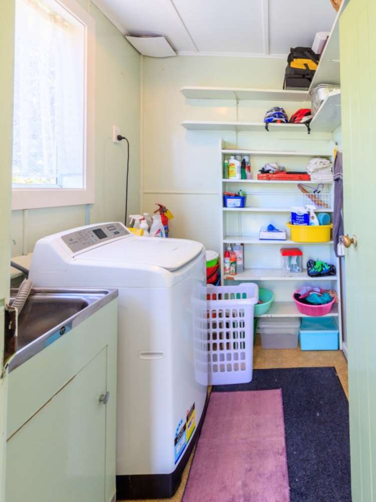 2 Pladda Street Calton Hill_14