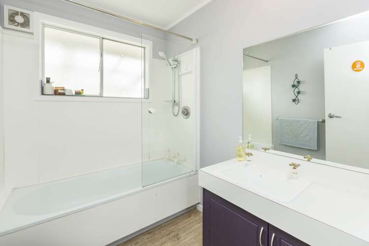 156 California Drive Totara Park_17