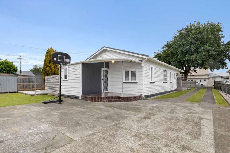 2 Fromont Street Whanganui East_32