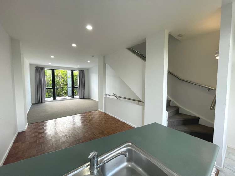 55/17 Lyon Avenue Mount Albert_5