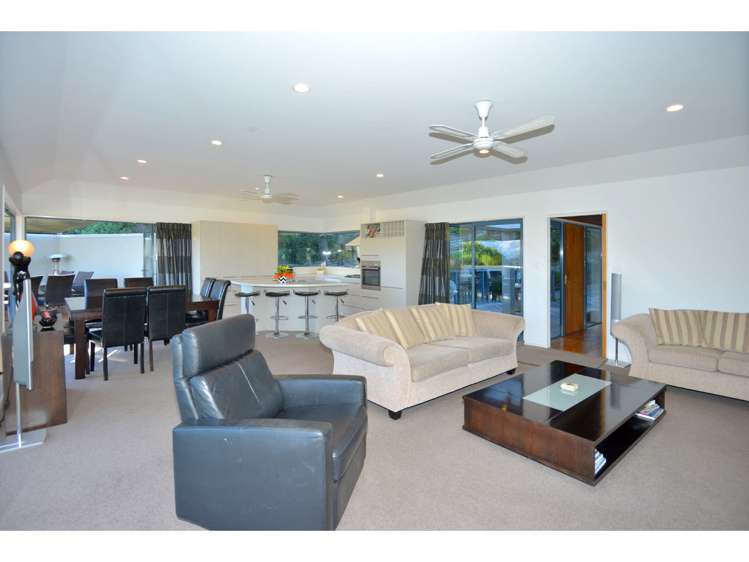 18 Settlers Hill Akaroa_8