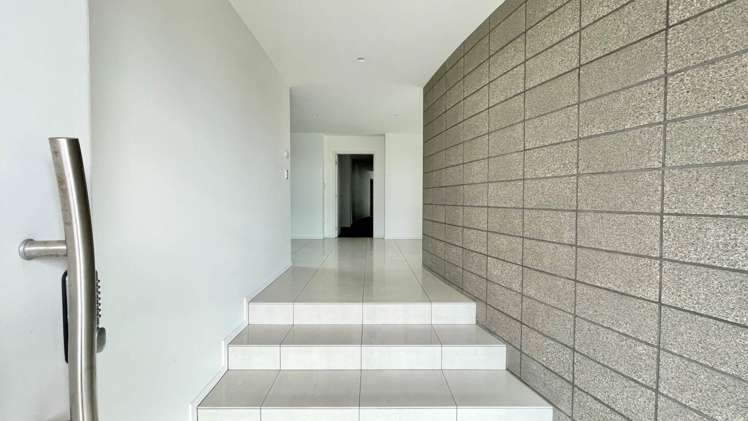 77 James Paige Lane Riverhead_20