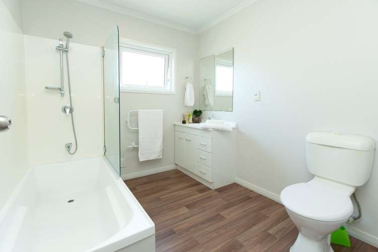 1/672 Whangaparaoa Road Stanmore Bay_8