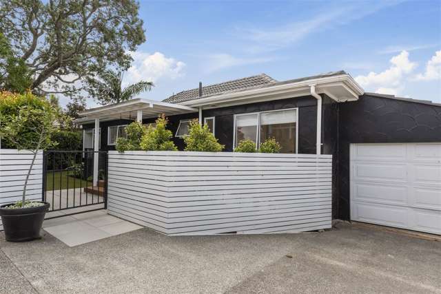 2/7 Hanlon Crescent Narrow Neck_1