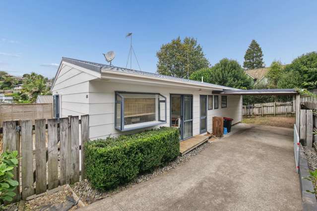 Freehold, Fully Fenced & Ready