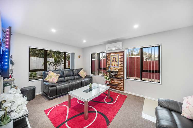 83a Buckland Road Mangere East_14