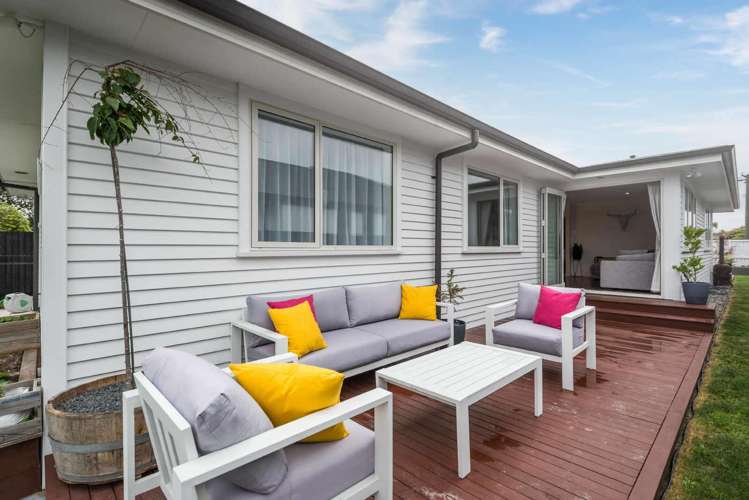 33 Reginald Street Burwood_14