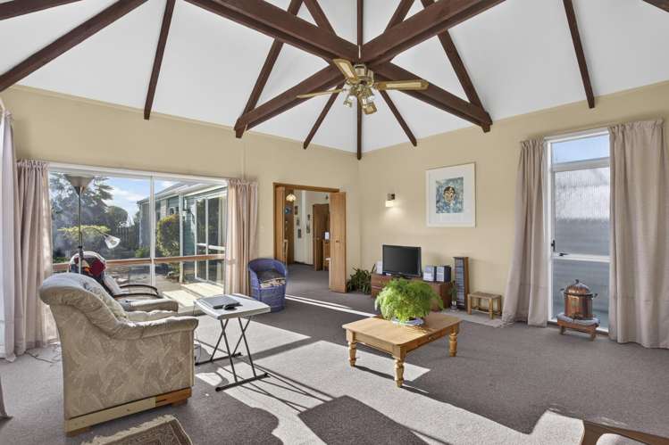 14 Wesley Avenue Frankleigh Park_21