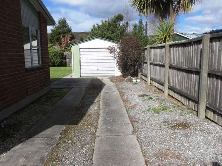 27 Plaskett Street Reefton_10