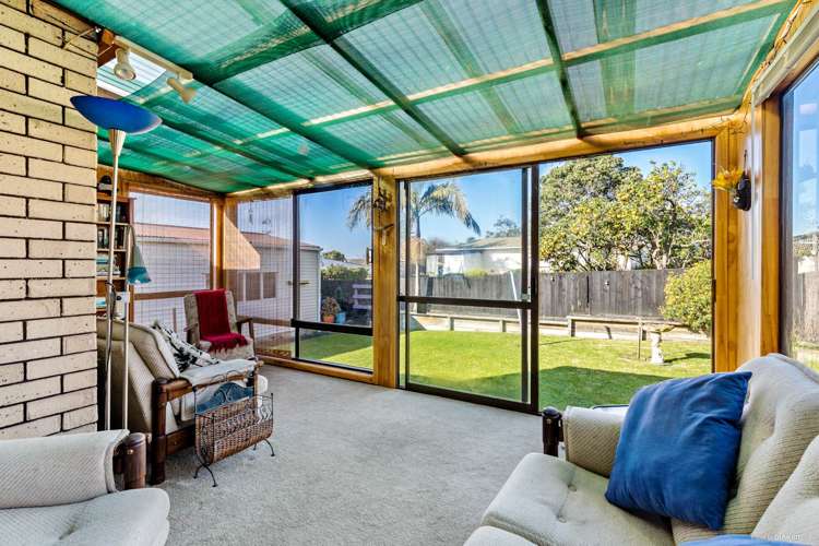 183 Mount Smart Road Onehunga_11