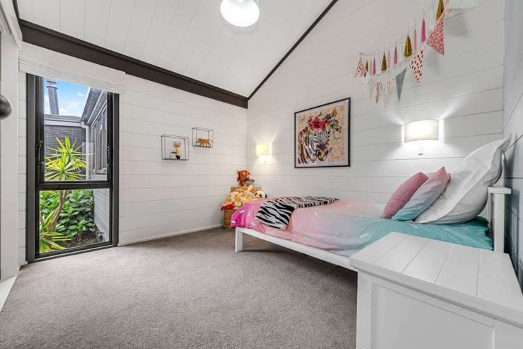 31 Karaka Road Beachlands_17