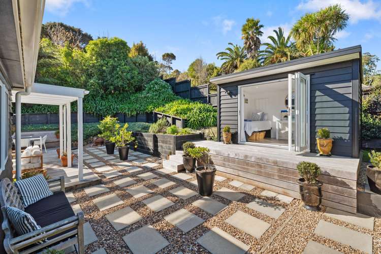 3 Waiata Road Onetangi_23