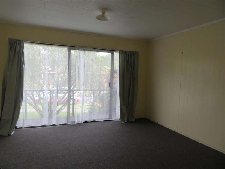 1 Jasper Grove 11301_5
