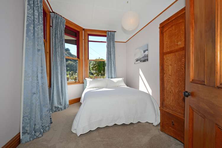 20 Riddlers Crescent Petone_13