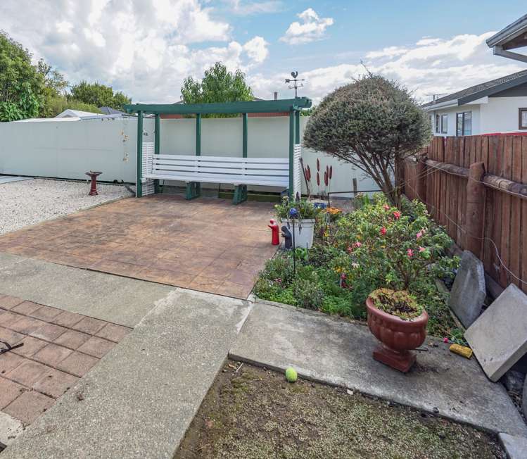 2/9 Mules Street Stoke_21