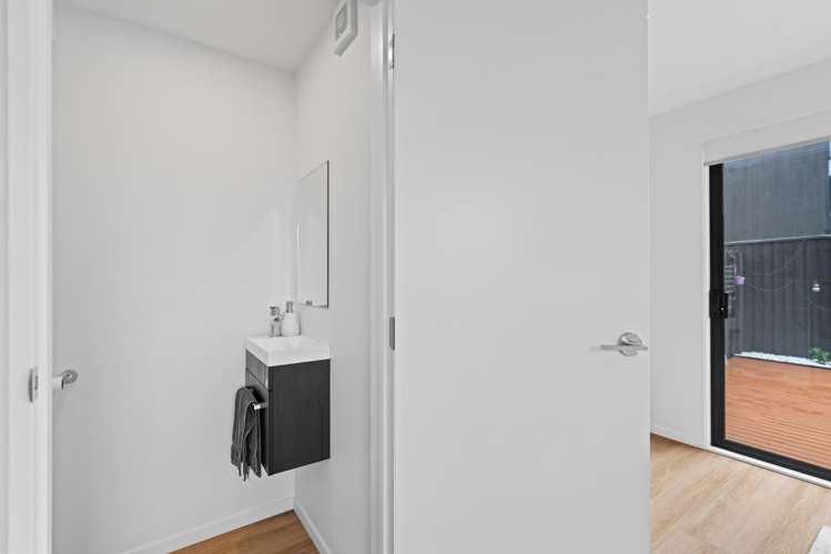 1/55 Stanmore Road Linwood_6
