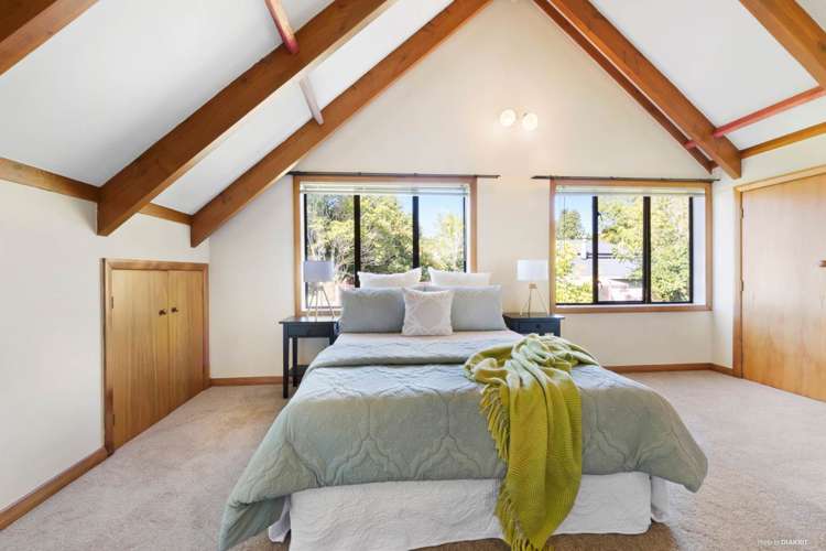 310 Glengarry Road Glen Eden_7