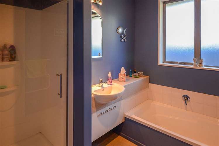 20 Bottle Lake Drive Parklands_11