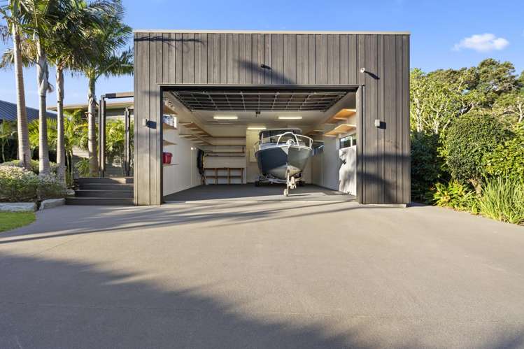 13 Graham Street One Tree Point_32