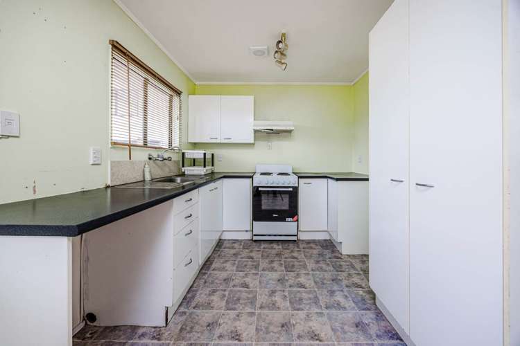 2/8 Latham Avenue_3