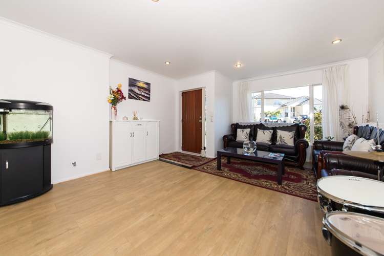 73 Mandival Avenue Flat Bush_2