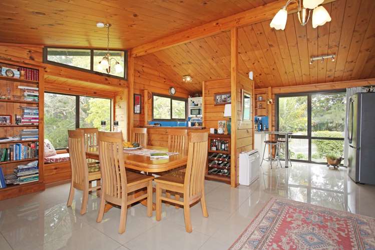 212B Glenbrook Beach Road_5