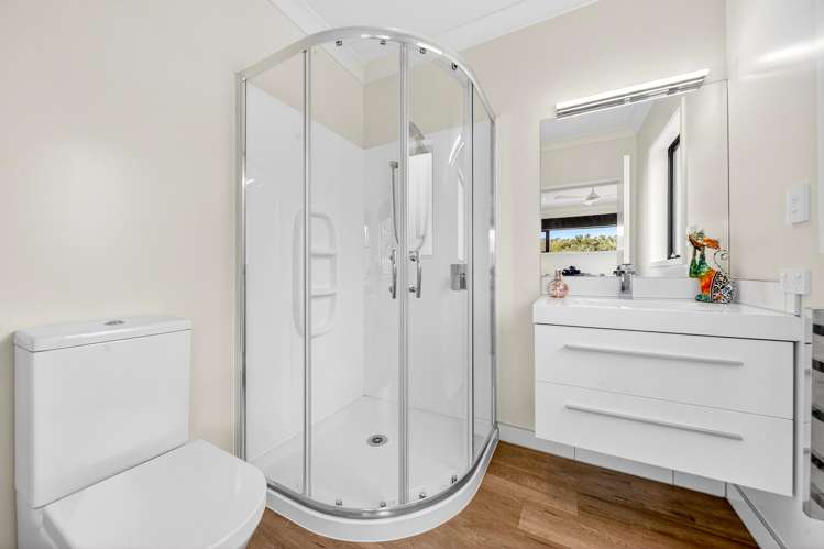 9 Campbell Drive Martinborough_17