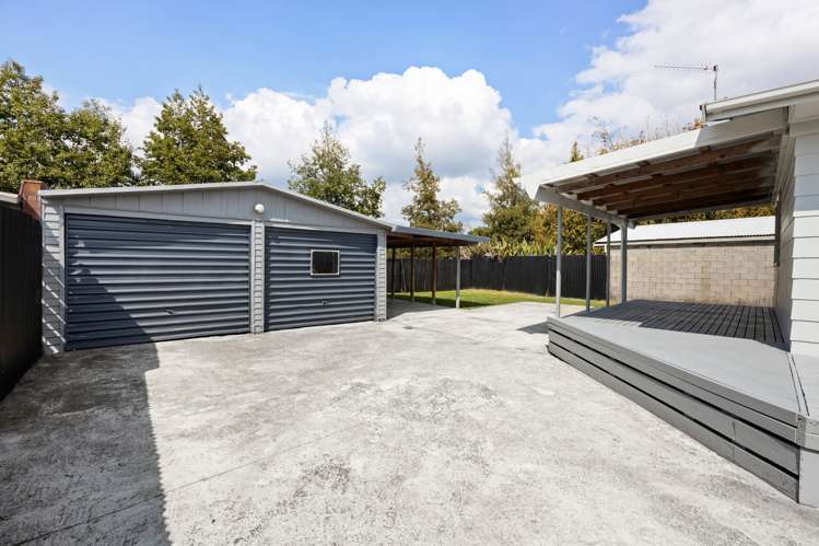 53 Karen Crescent Dinsdale_2