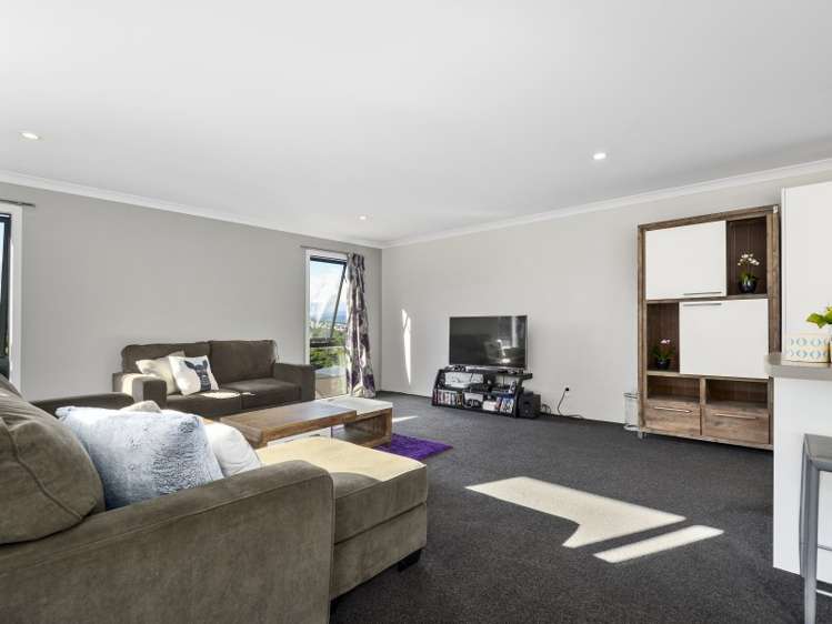 11b Aran More Place Belmont_4