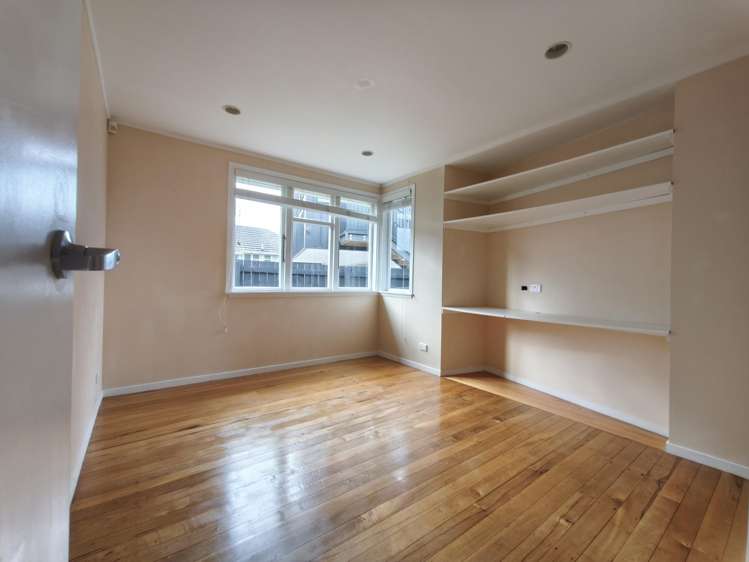 20 Pirangi Street Point England_10