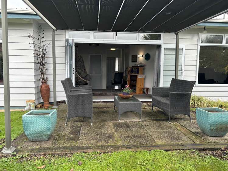 102a Titirangi Road New Lynn_29
