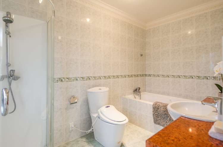 2 Kerridge Close Shamrock Park_13