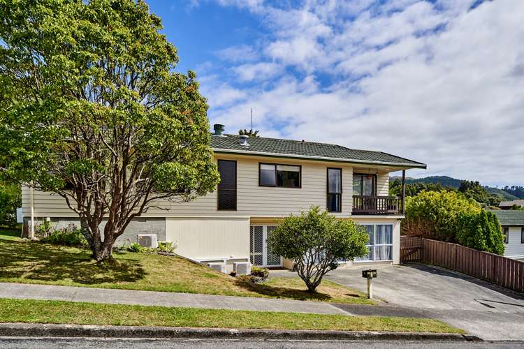 16 Brasenose Place Tawa_28