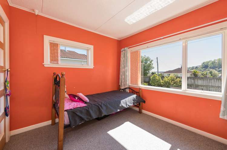 22 Maitland Avenue Stoke_13