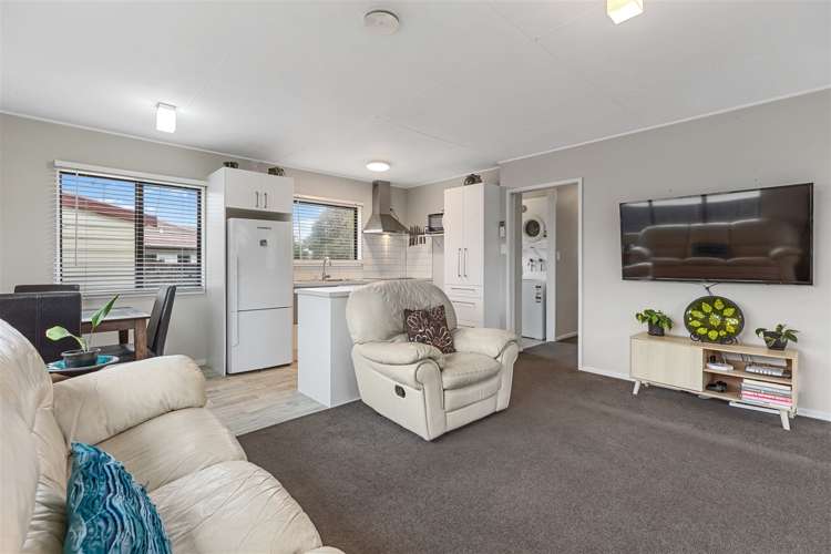 8a Novelle Grove Papamoa_3