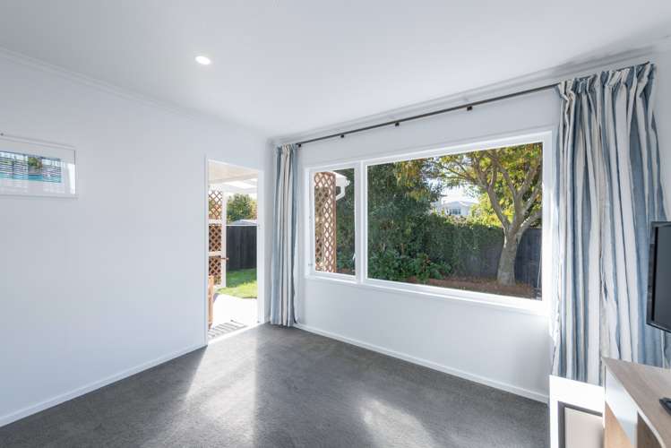 2/12 Bodmin Street Marybank_18