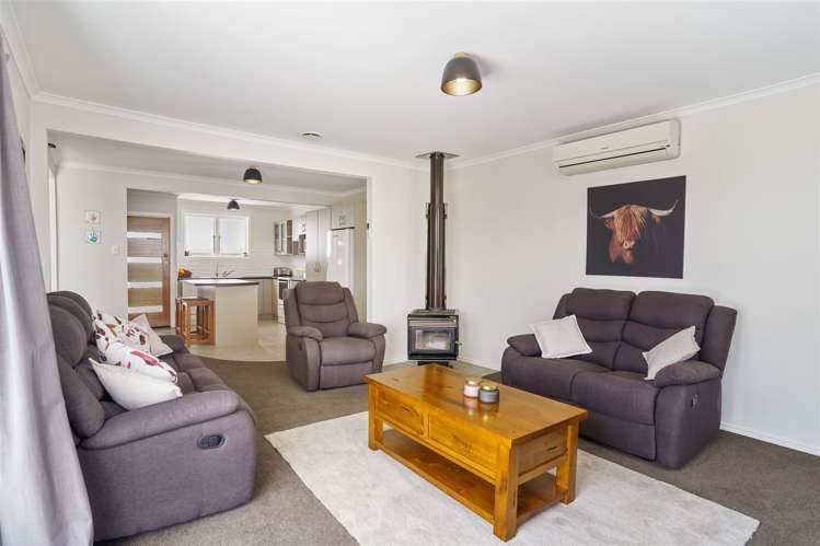 11 Paton Avenue Te Atatu South_6