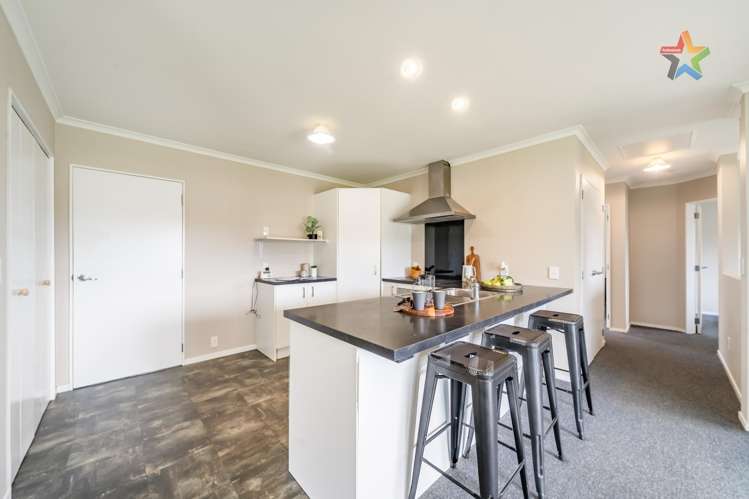 24a Wainuiomata Road Wainuiomata_6