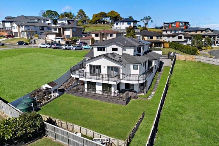 20 Henriette Place Totara Park_1