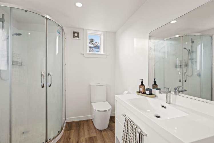 2 Wildberry Street Woolston_12