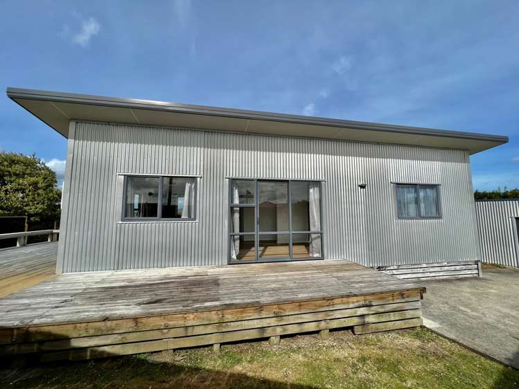 30 Manukau Road Raglan Town_27