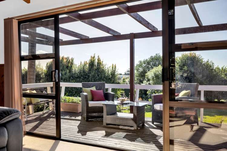 5 Lomeer Way Beachlands_7