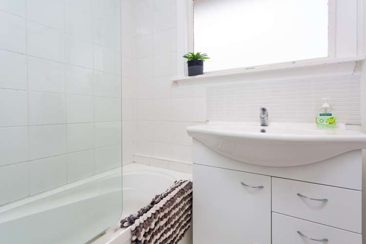 20 West-Watson Avenue Hillmorton_11