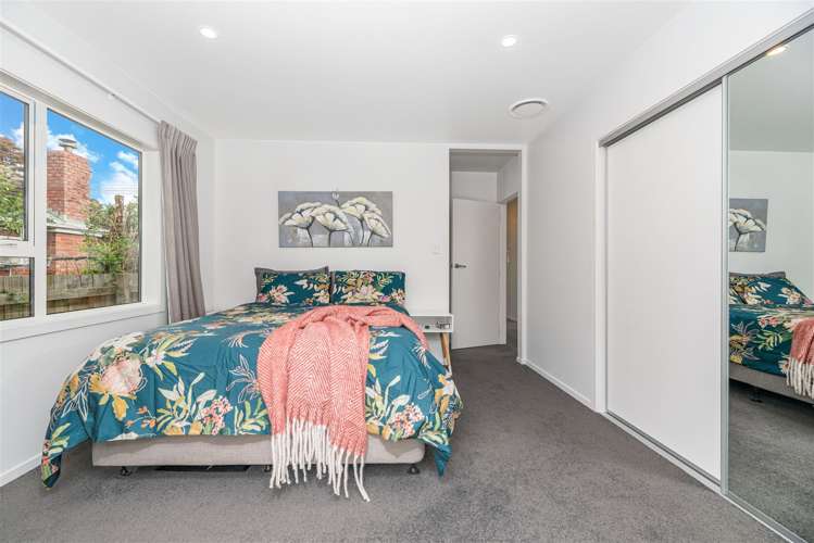 25 Tiroroa Avenue Te Atatu South_37