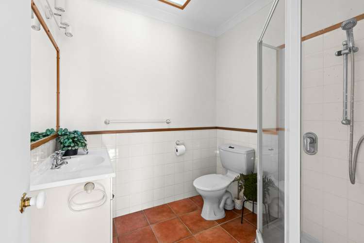 59 Whiting Crescent Greenmeadows_15