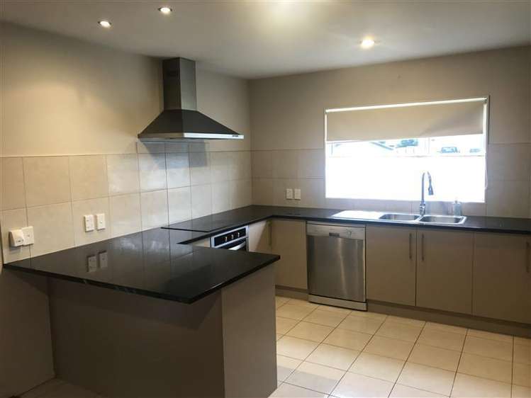7 John Broad Place Flat Bush_1