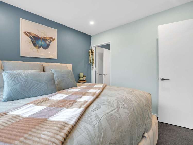 99 Faringdon Boulevard Rolleston_12