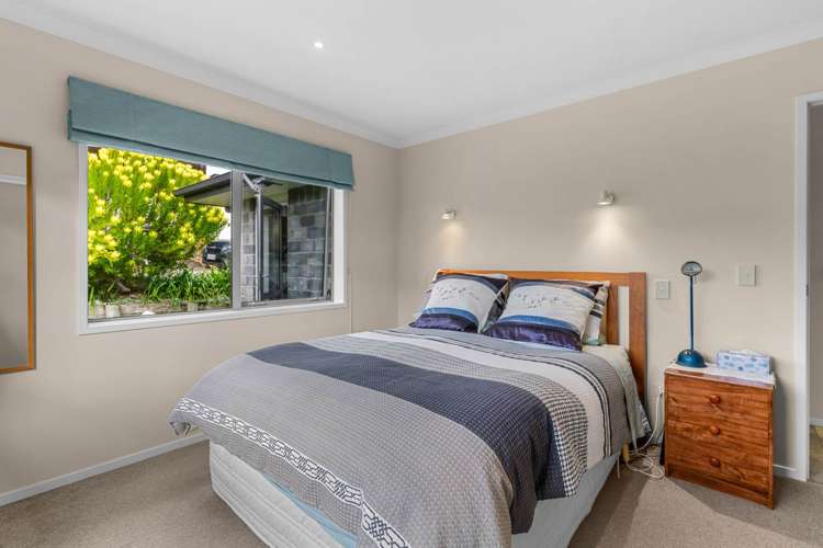 18 Kihi Place Ruakaka_12