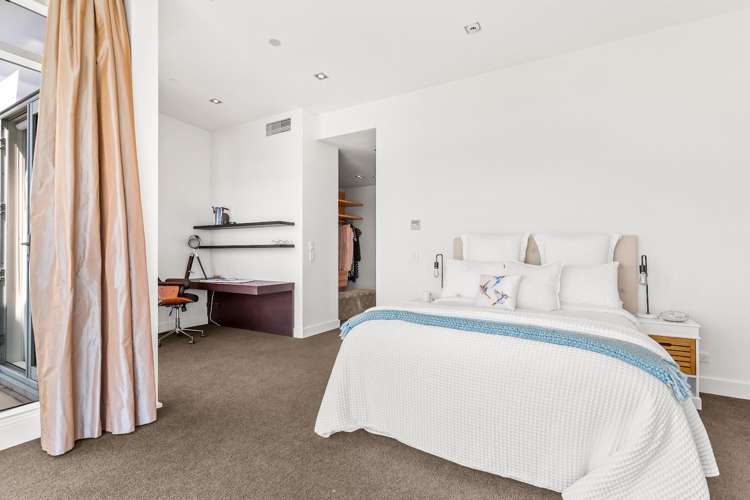 Flat 1202/85 Beach Road City Centre_14