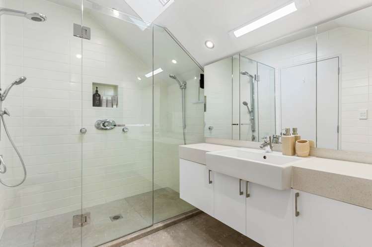 10 Nihill Crescent Mission Bay_17